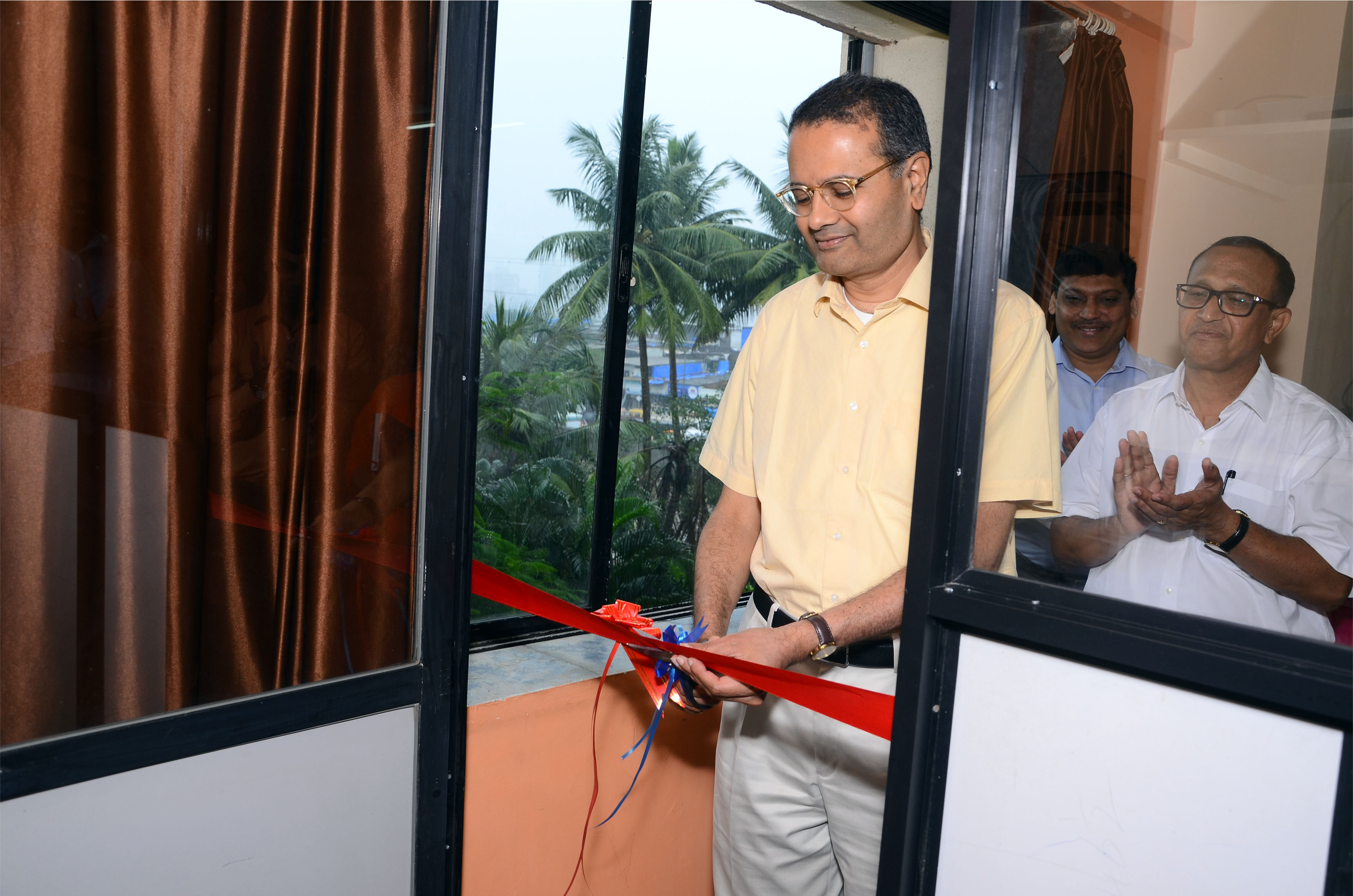 Atharva College of Engineering and Eduvance Remolab in collaboration with ARM University program is a first of its kind a lab that allows students to access Embedded lab that allows students to access Embedded platforms remotely. Platforms such as FPGA, Cypress Programmable SoC(PSoC) and ARM embed can easily be deployed for students. It is a scalable solution where an entire class can access the technology for mass scale skill development.  The Embedded Lab was inaugurated by Dr. SADANAND GULWADI, Global Manager, ARM University.
